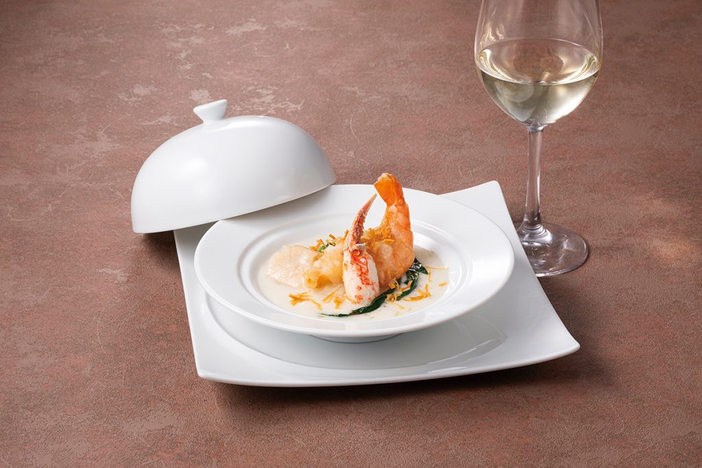 重慶飯店｜本館｜季節のおすすめ｜クリスマス｜豪華海鮮と白菜のクリーム煮