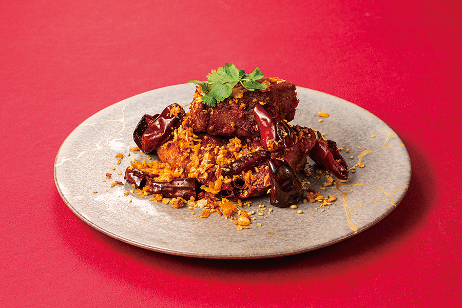 重慶飯店｜名古屋店｜スペアリブの揚げ物 特製スパイシーチップがけ